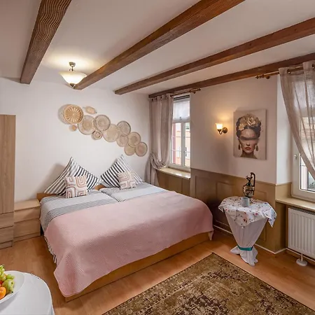 Syrtaki Rooms Comfortable Business Stay Im Schwarzwald Hotel